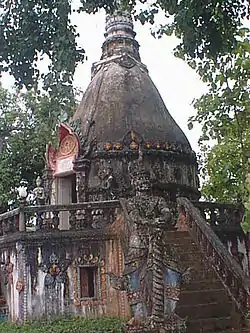 Chedi at Wat Grung See Jayrin, Ban Grong Greng