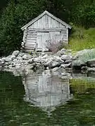 Log boathouse by Nordfjord