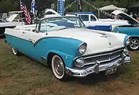 1955 Ford Fairlane Sunliner