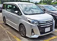 2014–2017 Noah Si (pre-facelift)