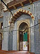 Rüstem Pasha mosque Iznik tiles around entrance