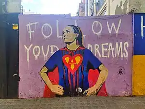 Super Alexia, mural in Gràcia (Barcelona) depicting Alexia Putellas as Superwoman