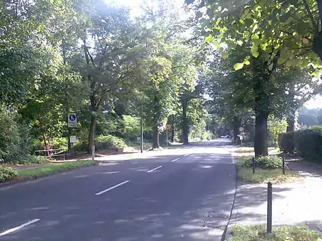 The crossing point of the former ALWEG track with Neusser Landstraße