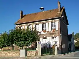 The town hall in Armancourt