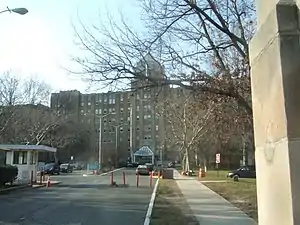 Bayley Seton Hospital, seen from Vanderbilt Avenue