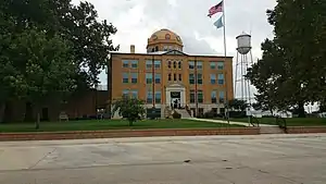 Blaine County Courthouse in Watonga