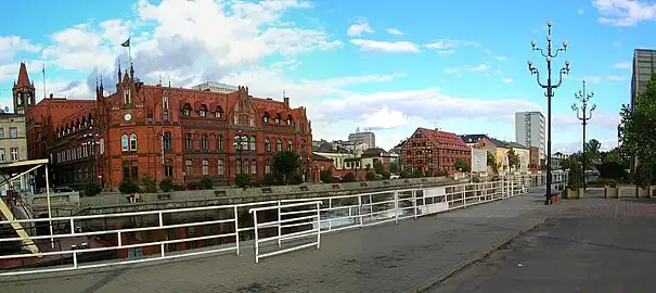 Main post office frontage viewed from fish market