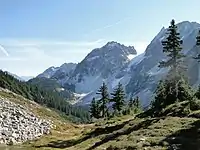 Cascade Pass