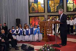 U.S. President Clinton at menorah lighting ceremony at Beit HaNassi, 1998