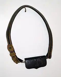 Cross belt and pouch worn by Lt Col William Hulme.Auckland Museum