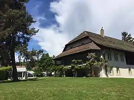 Garden & La Ferme building