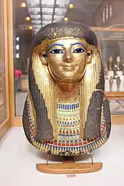 Mask of Tjuyu; c. 1387–1350 BC; gold, past of glass, alabaster and other materials; height: 40 cm; Egyptian Museum (Cairo)