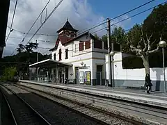 The station platforms