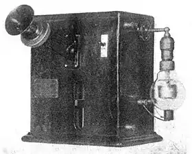 Image 52The first commercial AM Audion vacuum tube radio transmitter, built in 1914 by Lee De Forest who invented the Audion (triode) in 1906 (from History of radio)