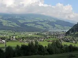 Giswil and Sarnersee as seen from Brünigstrasse in August 2016