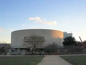 Hirshhorn Museum and Sculpture Garden, Washington, DC (1974)