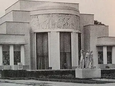The Hotel du Collectionneur, pavilion of the furniture manufacturer Émile-Jacques Ruhlmann, designed by Pierre Patout.