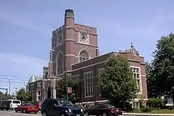 Hunt Memorial Library in 2006