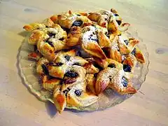 Joulutorttu (Christmas pastry)