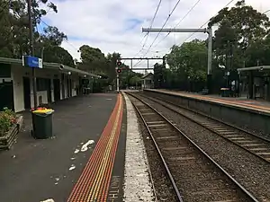 Westbound view from Kooyong platform 1 facing towards platform 2