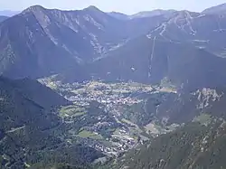 The towns of La Massana and Ordino