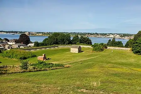 Overlooking the Thames River, July 2020.