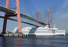 Ship crossing under the bridges