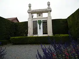 The war memorial in Mesnil-Saint-Nicaise