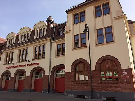 Current view of the building from the street