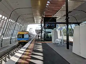 Citybound comeng departing Noble park platform 1