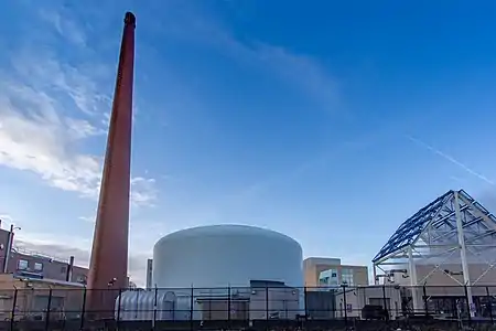 Close up view of the reactor.