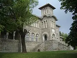 School building in Orašac