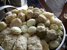 Varieties of steamed siomay to choose; tofu, potatoes, cabbages, bitter gourd, and eggs.