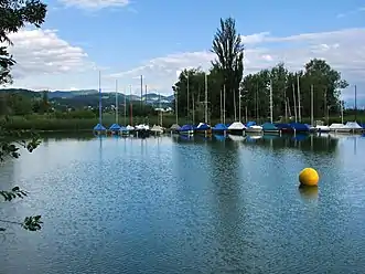 Auslikon lido, Wetzikon in the background