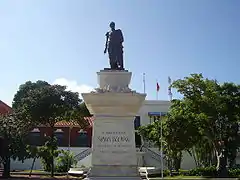 Bolívar Square