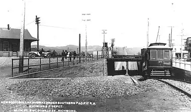 An E&SR streetcar in the Macdonald Avenue subway in downtown Richmond, 1906