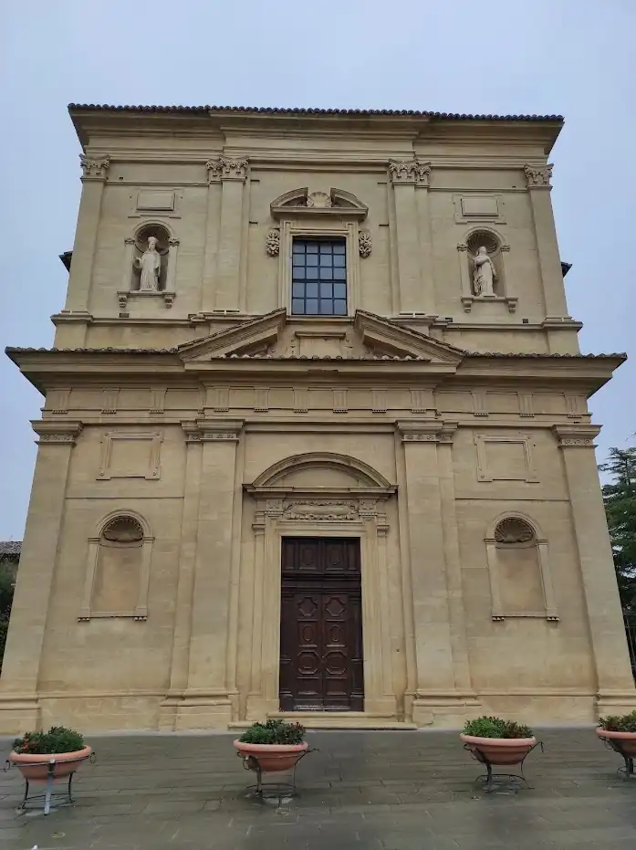 Santa_maria_al_prato,_facciata