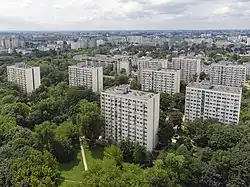 The neighborhood of Skarpa Puławska, as seen from the east, in 2021.