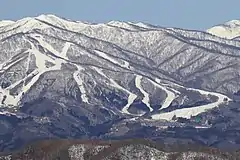 Dynaland (left) and Takasu Snow Park (right) on Mount Dainichi