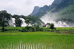 Ban Gioc Duc Thien– Banyue Detian Falls