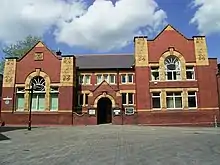 Pontefract Museum by George Pennington (1904)