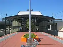 Murdoch station platform and shelter