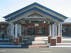 Thornlie station entrance