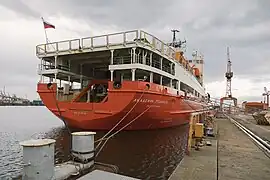 Akademik Tryoshnikov in the port of Bremerhaven during MOSAiC expedition