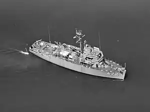 USS Valor (MSO-472) underway in 1954