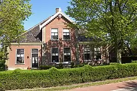 Uitgeesterweg, De Bisschop Stolpboerderij