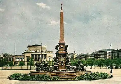 Mende fountain, old view around 1900