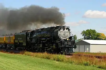 UP 3985 running through Alton, Iowa on October 1, 2008.