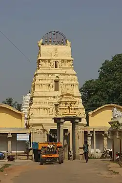 Gopura over entrance at Venugopalaswamy temple