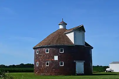 Hay hood on a round barn (Virginia Tillery Round Barn in Greene County, Illinois)